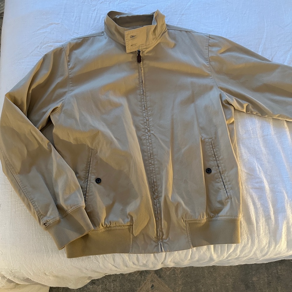 Light bomber jacket